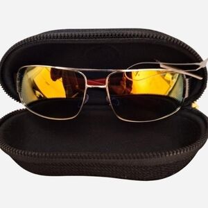 U.S.A American Classic Aviator Sunglasses & Case/Unisex